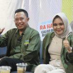 Ra Hamid (Kiri) Bersama Gina Belanza (Kanan) dalam acara Launching Komunitas Kawula Bangsa pada Selasa malam, (24/09/2024) di Cafe Nyok Kelurahan Kotakulon Bondowoso.