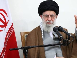 Setelah Ribuan Pager Meledak, Khamenei Desak Nasrallah Pindah ke Iran