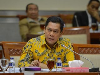 Rencana Kenaikan PPN 12 Persen, DPR Tunggu Presiden