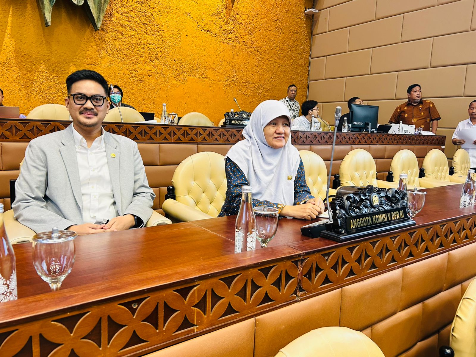Anggota Komisi V DPR RI Fraksi PKS, Reni Astuti (kanan).