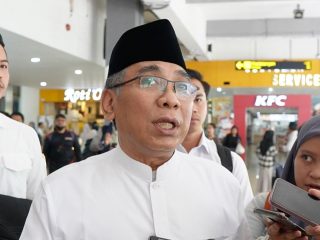 Polemik Doktor Bahlil: Yudisium Ditunda, Gelar Tetap Sah