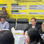 Diskusi Fraksi Partai Golkar bertajuk "Mencari Cara Ekonomi Tumbuh Tinggi" yang digelar Fraksi Partai Golkar di Gedung Parlemen, Jakarta, Selasa (19/11/2024).