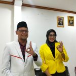 Pasangan calon Wali Kota Depok dari PKS Imam Budi Hartono dan Calon Wakil Wali Kota Depok dari Golkar, Ririn Farabi Arafiq pada pilkada Depok 2024. Sumber foto : ANTARA.