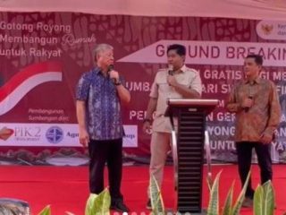 Aguan : PIK Untuk Semua. Bangun Masjid juga.