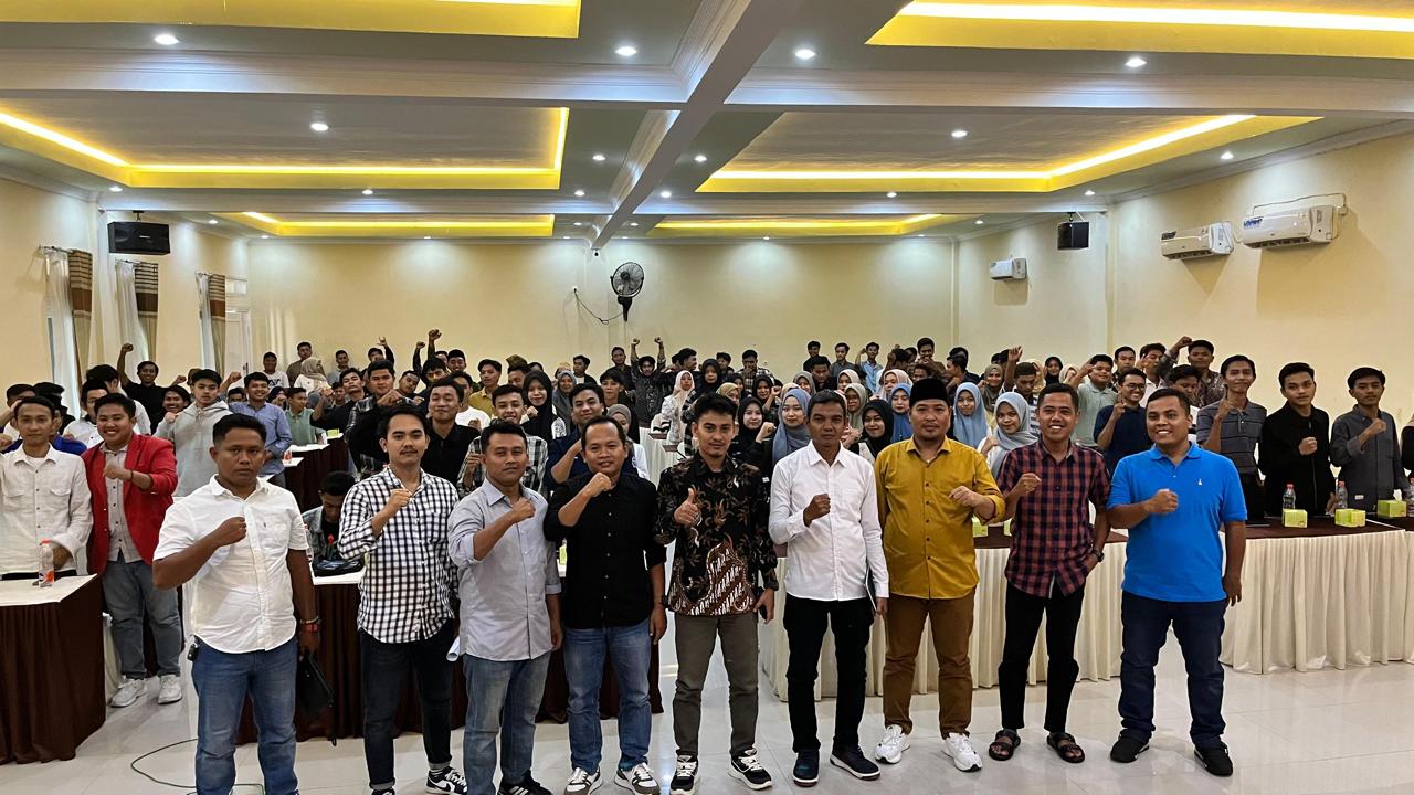 Front Pemuda Madura Dalam Seminar Kebangsaan bertema “Politik Santun: Upaya Pemuda Merawat Kohesi Sosial Menuju Pilkada 2024 Berintegritas”, Senin (25/11/2024)