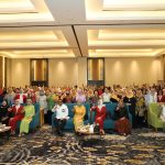 Foto bersama peserta, narasumber dan undangan dalam seminar bertema "Meningkatkan Peran Perempuan dalam Membangun Budaya Literasi di Lingkungan Keluarga dan Komunitas" yang digelar di Jakarta pada Senin (25/11/2024)