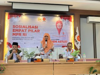 Reni Astuti: Demokrasi Harus Berpihak pada Kesejahteraan Rakyat
