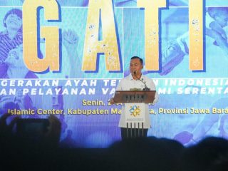 Menteri Wihaji Luncurkan Gerakan Ayah Teladan Nasional