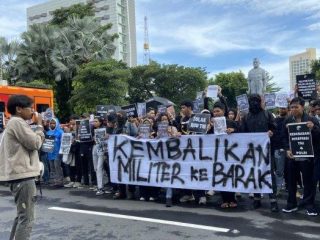 Data Pribadi Mahasiswa UII Bocor Usai Gugat UU TNI!