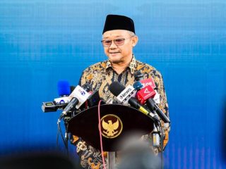 Mu’ti Akhiri Program Laptop Rp10 Juta Nadiem!