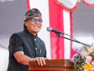 Belum Terdaftar Resmi di Kesbangpol Bali,  Wagub: GRIB Jaya Tidak Diperlukan di Bali
