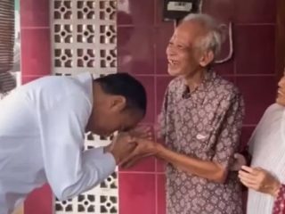 Bersua Sang Dosen, Jokowi Bungkam Isu Ijazah Palsu Lewat Aksi Nyata