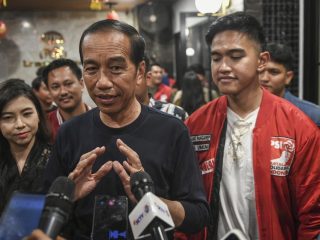 Jokowi Ogah Jadi Ketum PPP: “Saya di PSI Saja!”