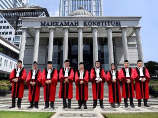 Kontroversi Pernyataan Habiburokhman Picu Kekhawatiran Melemahnya MK