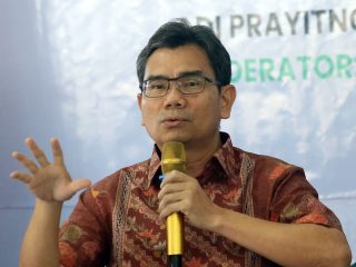 Baru Turun Takhta, Elektabilitas Jokowi Langsung Anjlok Drastis!