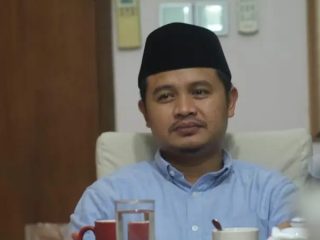 Keluar dari Perangkap Pendapatan Menengah