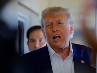 Trump Klaim Iran Kembangkan Senjata Nuklir, Intelijen Membantah