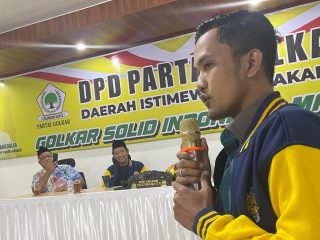 Adlin Panjaitan Menulis Takdir dari PMII ke Golkar