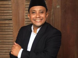 Outsider dalam Fiskal: Dari Rizal Ramli ke Purbaya Yudhi Sadewa