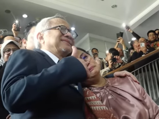 Ironi Sri Mulyani