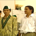 Fajar Zulkarnain, berbaju putih, saat Kongres XXIV HMI yang digelar di Asrama Haji Pondok Gede Jakarta pada 2003.