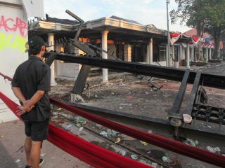Publik Curiga Penjarahan Rumah Politikus Bukan Aksi Spontan Biasa