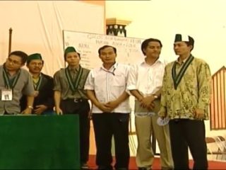Fajar Zulkarnaen, Dari Musik Punk ke Mimbar Perjuangan