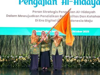 Hetifah Ajak Perempuan Aktif Berkarya Lewat Pengajian Al Hidayah