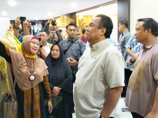 Kolaborasi Rachmat Gobel dan Desainer Nasional Dorong UMKM Hijau