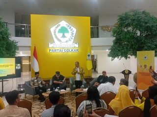 Sarmuji Tegaskan Jati Diri Golkar Saat Bedah Buku David Reeve
